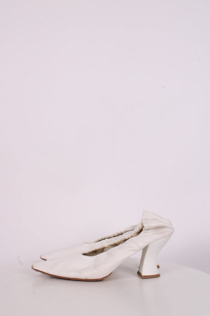 Bottega Veneta Almond Court Heels White 39 | O/S, White
