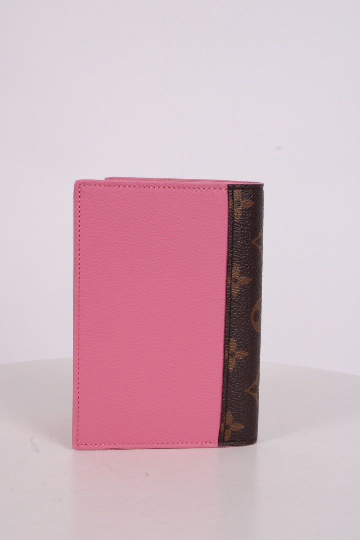 Louis Vuitton Los Angeles Passport Holder Tan/ Pink | O/S, Tan/Pink