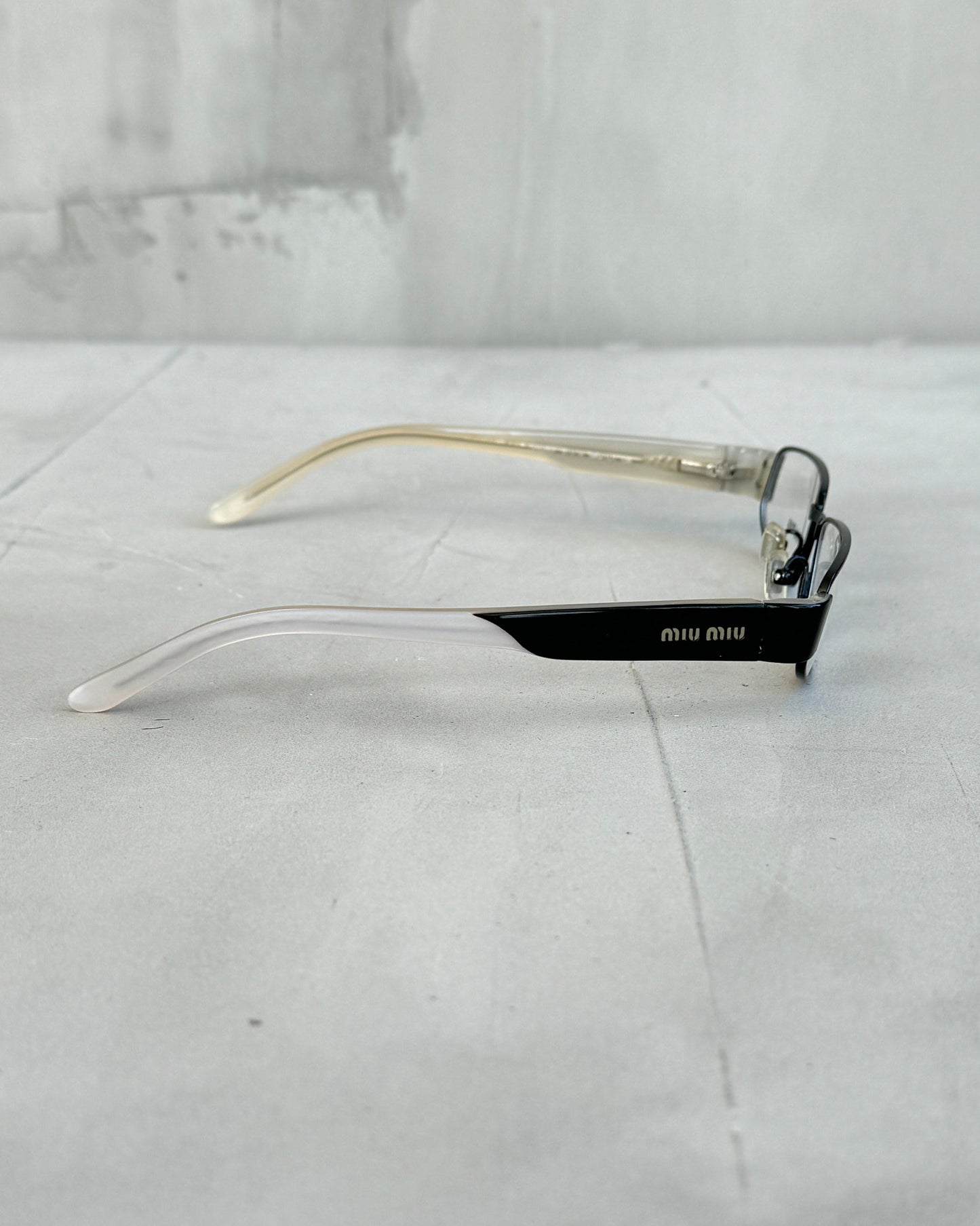 MIU MIU 90'S BAYONETTA GLASSES | O/S, Black