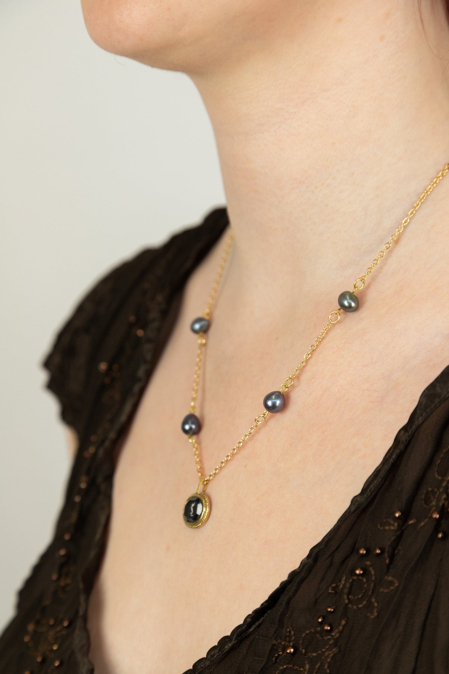 VT Rework: YSL Circle Pendant 4 Cultured Pearls Gold Chain Necklace