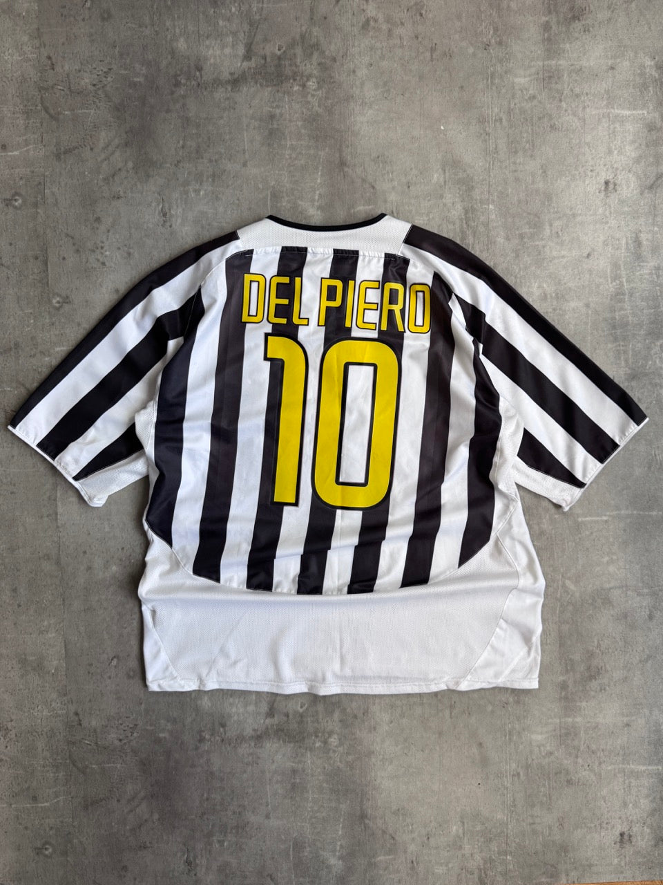 2003/04 Juventus x Nike 'Del Piero 10' Home Shirt