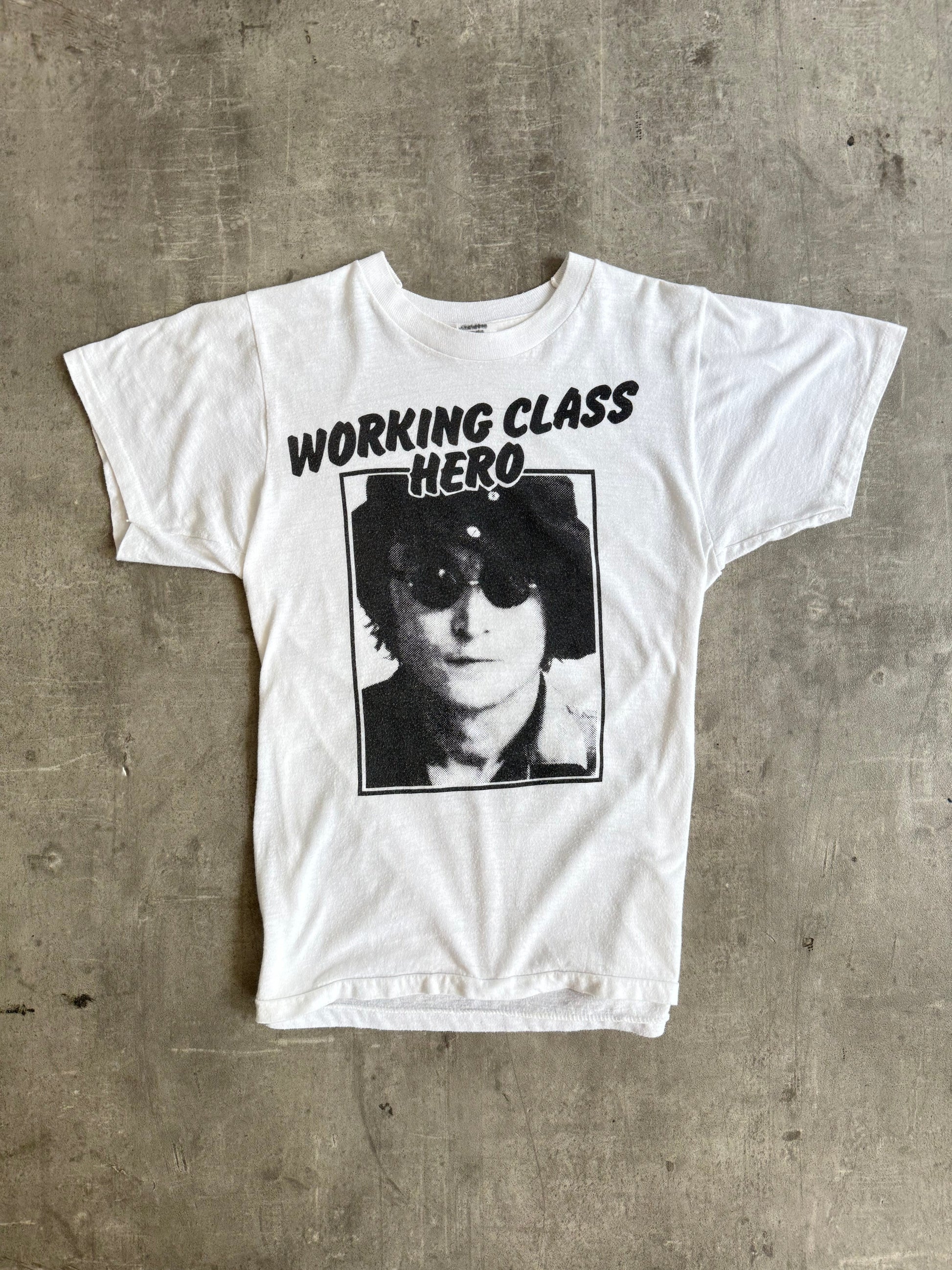 1980s John Lennon "Working Class Hero" Graphic Tee | Extra Small, Red
