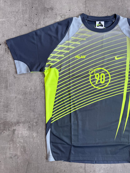 PALACE NIKE TOTAL P90 JERSEY WHITE