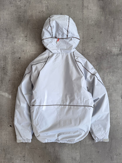 PALACE GORE-TEX WINDSTOPPER ILLUMINATOR JACKET CLOUD