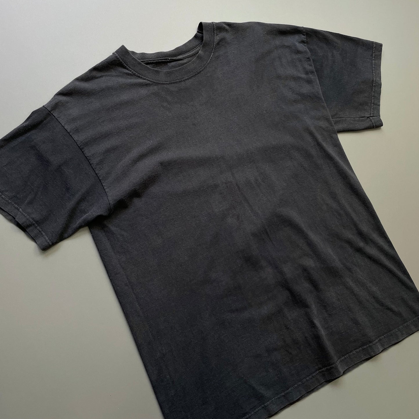 Vintage Black 90s/00s Vintage T-Shirt | Large, Black