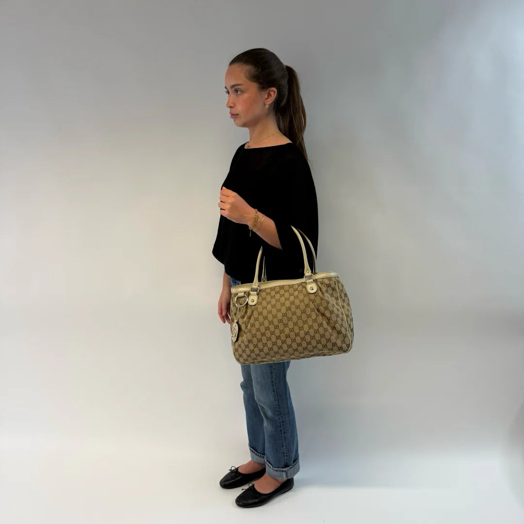 https://cdn.shopify.com/s/files/1/0564/9376/8855/files/IMG_9672_0eb44c95-8611-41e9-917c-2cfd400c4d1d.webp?v=1782908321