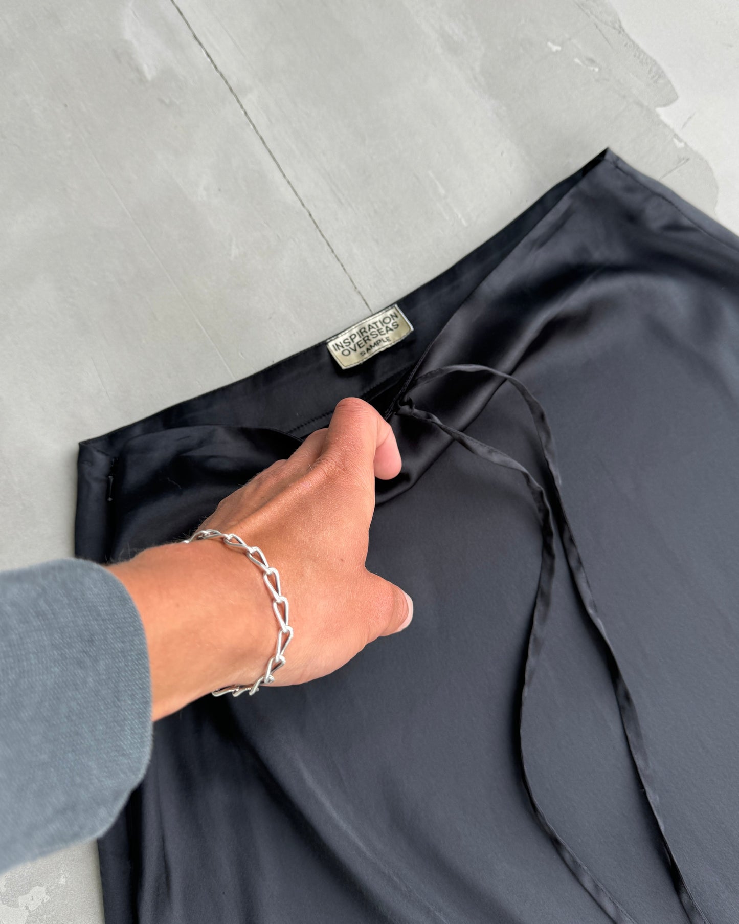 INSPIRATION OVERSEAS SAMPLE SILK BLACK MAXI SKIRT - S