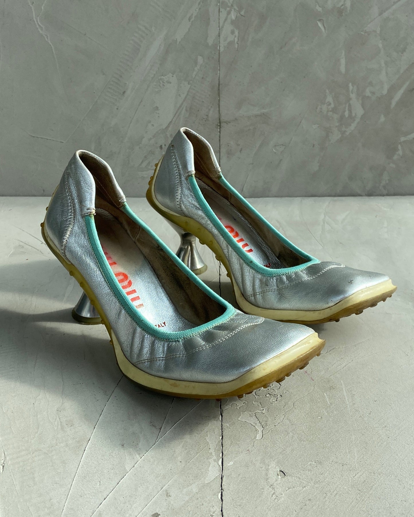 MIU MIU FW99 BUBBLE SOLE METALLIC SILVER HEELS - EU 37 / UK 4