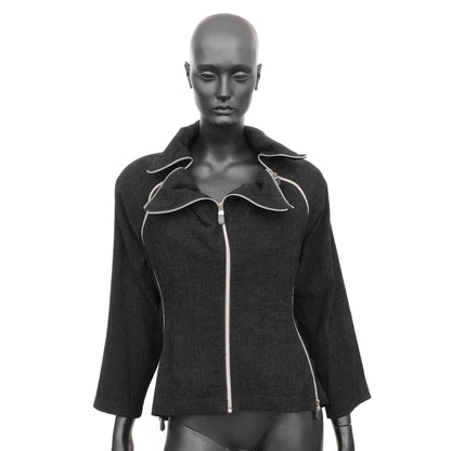 https://images.squarespace-cdn.com/content/v1/673cad159307f210013ba2f7/bf57bc25-f4f8-45d4-a9b6-bdf4f2a9961e/IsseyMiyake_FW1991_TranformableZipperFunnelNeckJacket_4.jpg