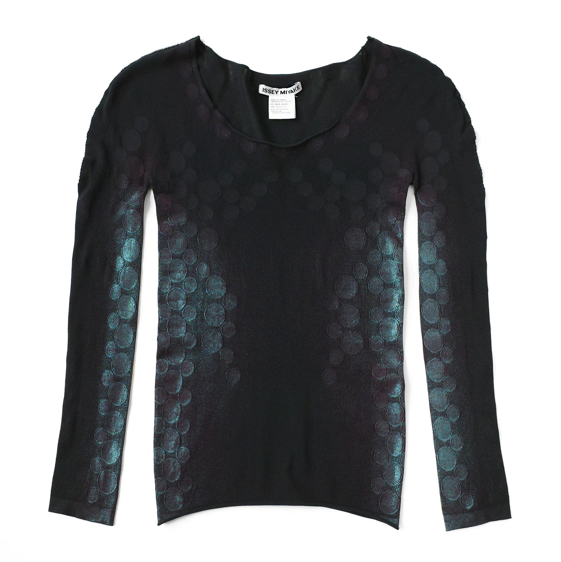 https://images.squarespace-cdn.com/content/v1/673cad159307f210013ba2f7/a47ee013-c792-4761-9d16-2f62368952e7/IsseyMiyake_Spring2005_ContourSprayMeshTopBlack_1.jpg
