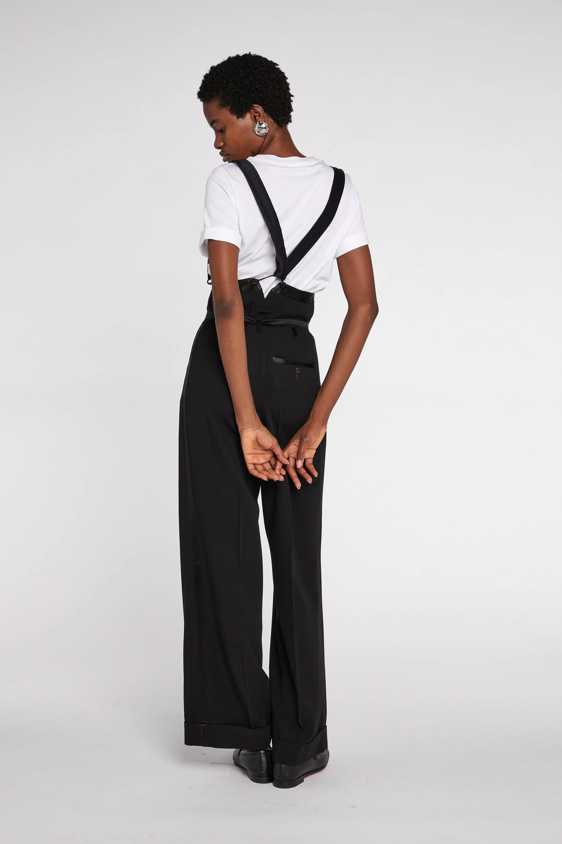 https://images.squarespace-cdn.com/content/v1/647deca2e9dd1d6177bd43cb/d76efd43-a429-4457-8b9c-405c181e36b3/JPGTROUSERS_+25-2.jpg