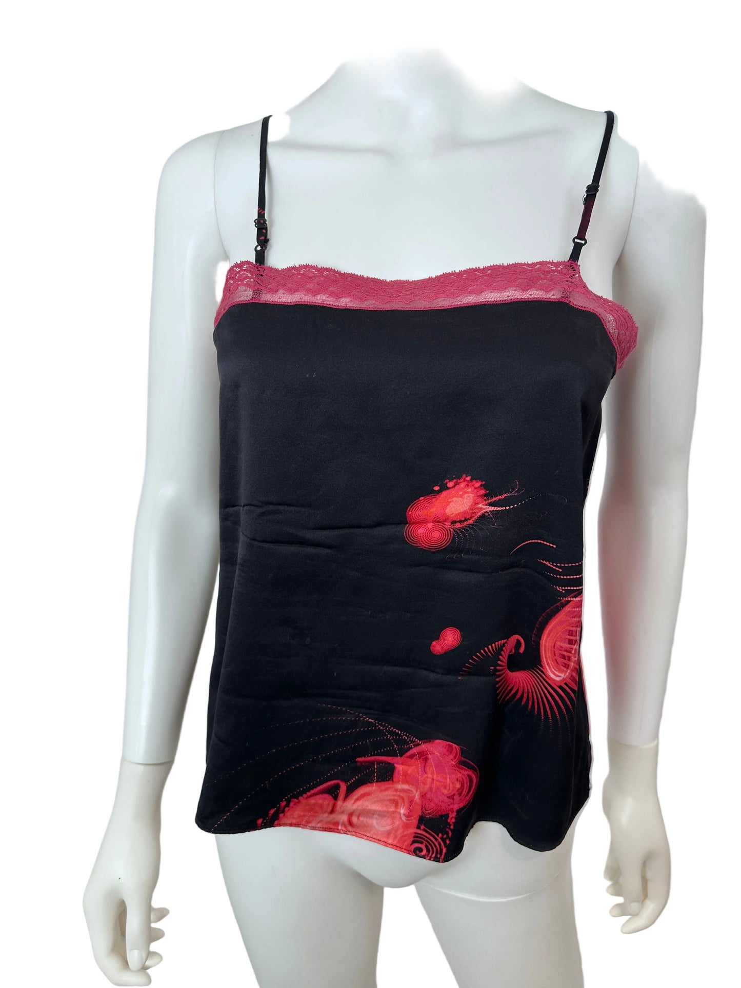 Black Cami to pwith lace trim on a white mannequin