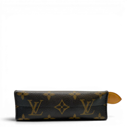 https://cdn.shopify.com/s/files/1/0564/9376/8855/files/Louis_Vuitton_Clutch_Pouch_Toilette_monogram_braun_5.webp?v=1783511120