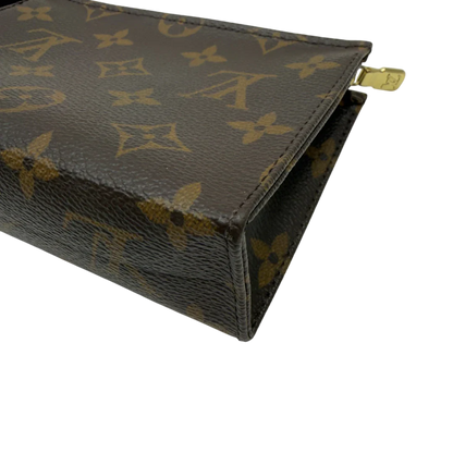 https://cdn.shopify.com/s/files/1/0564/9376/8855/files/Louis_Vuitton_Clutch_Pouch_Toilette_monogram_braun_9.webp?v=1783511120