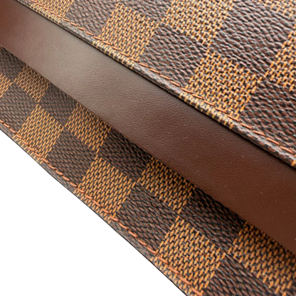 https://cdn.shopify.com/s/files/1/0564/9376/8855/files/Louis_Vuitton_Clutch_Saint_Louis_Damier_Ebene_braun_11.webp?v=1781714298
