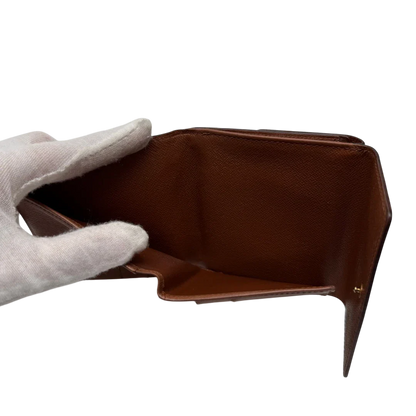 https://cdn.shopify.com/s/files/1/0564/9376/8855/files/Louis_Vuitton_Geldbeutel_Elise_monogram_braun_11.webp?v=1784241424