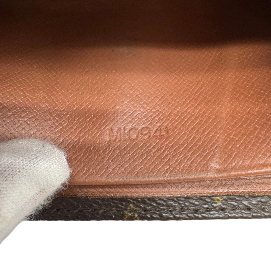 https://cdn.shopify.com/s/files/1/0564/9376/8855/files/Louis_Vuitton_Geldbeutel_Elise_monogram_braun_12_d656a87b-7d2c-41c6-8abd-a6aa3d38a57f.webp?v=1784242984
