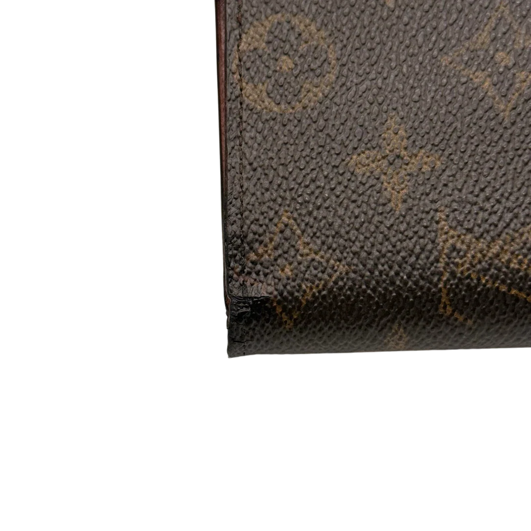 https://cdn.shopify.com/s/files/1/0564/9376/8855/files/Louis_Vuitton_Geldbeutel_Marco_monogram_braun_11.webp?v=1784243394