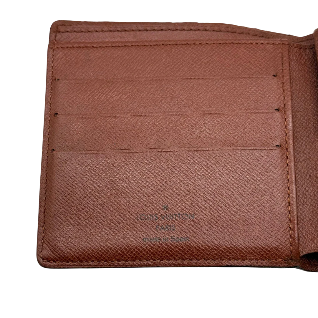 https://cdn.shopify.com/s/files/1/0564/9376/8855/files/Louis_Vuitton_Geldbeutel_Marco_monogram_braun_17.webp?v=1784243394