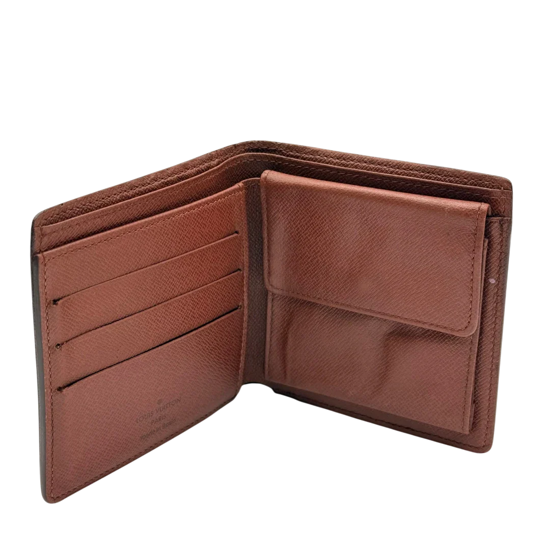 https://cdn.shopify.com/s/files/1/0564/9376/8855/files/Louis_Vuitton_Geldbeutel_Marco_monogram_braun_20.webp?v=1784243394