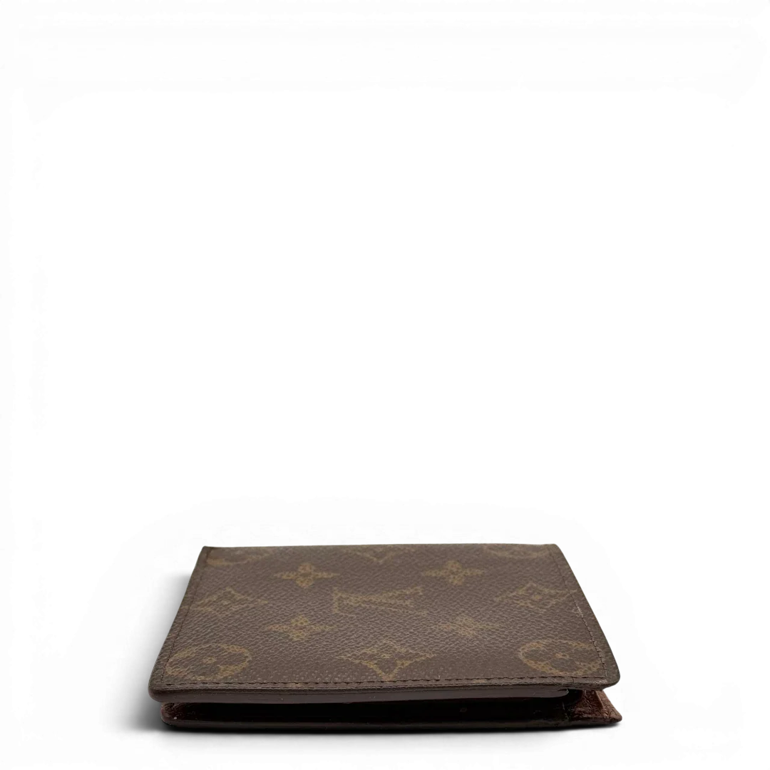 https://cdn.shopify.com/s/files/1/0564/9376/8855/files/Louis_Vuitton_Geldbeutel_Marco_monogram_braun_4_b0307052-c4ea-454e-95f3-007facafa1e2.webp?v=1784243393