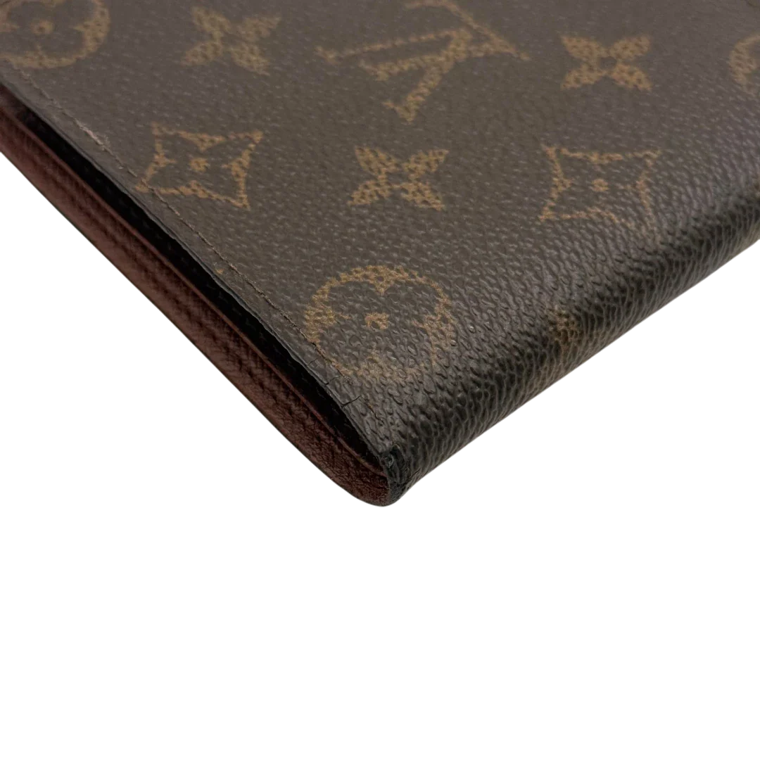 https://cdn.shopify.com/s/files/1/0564/9376/8855/files/Louis_Vuitton_Geldbeutel_Marco_monogram_braun_6_3d8f5796-20a7-4d3e-91d3-33cee04cdc60.webp?v=1784243393
