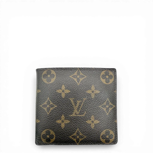 https://cdn.shopify.com/s/files/1/0564/9376/8855/files/Louis_Vuitton_Geldbeutel_Marco_monogram_braun_vintage_LV3876.webp?v=1775052186