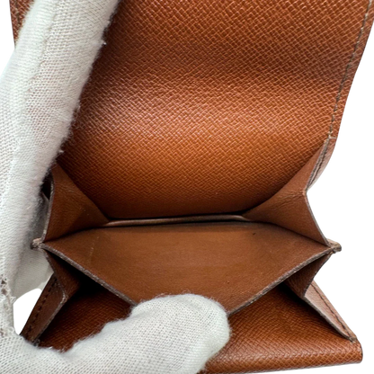 https://cdn.shopify.com/s/files/1/0564/9376/8855/files/Louis_Vuitton_Geldbeutel_Munzetui_Guse_monogram_braun_7.webp?v=1784270716