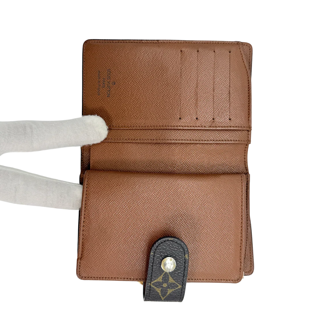 https://cdn.shopify.com/s/files/1/0564/9376/8855/files/Louis_Vuitton_Geldbeutel_Porte_Monnaie_Viennois_monogram_braun_vintage_LV_0897.webp?v=1770947057
