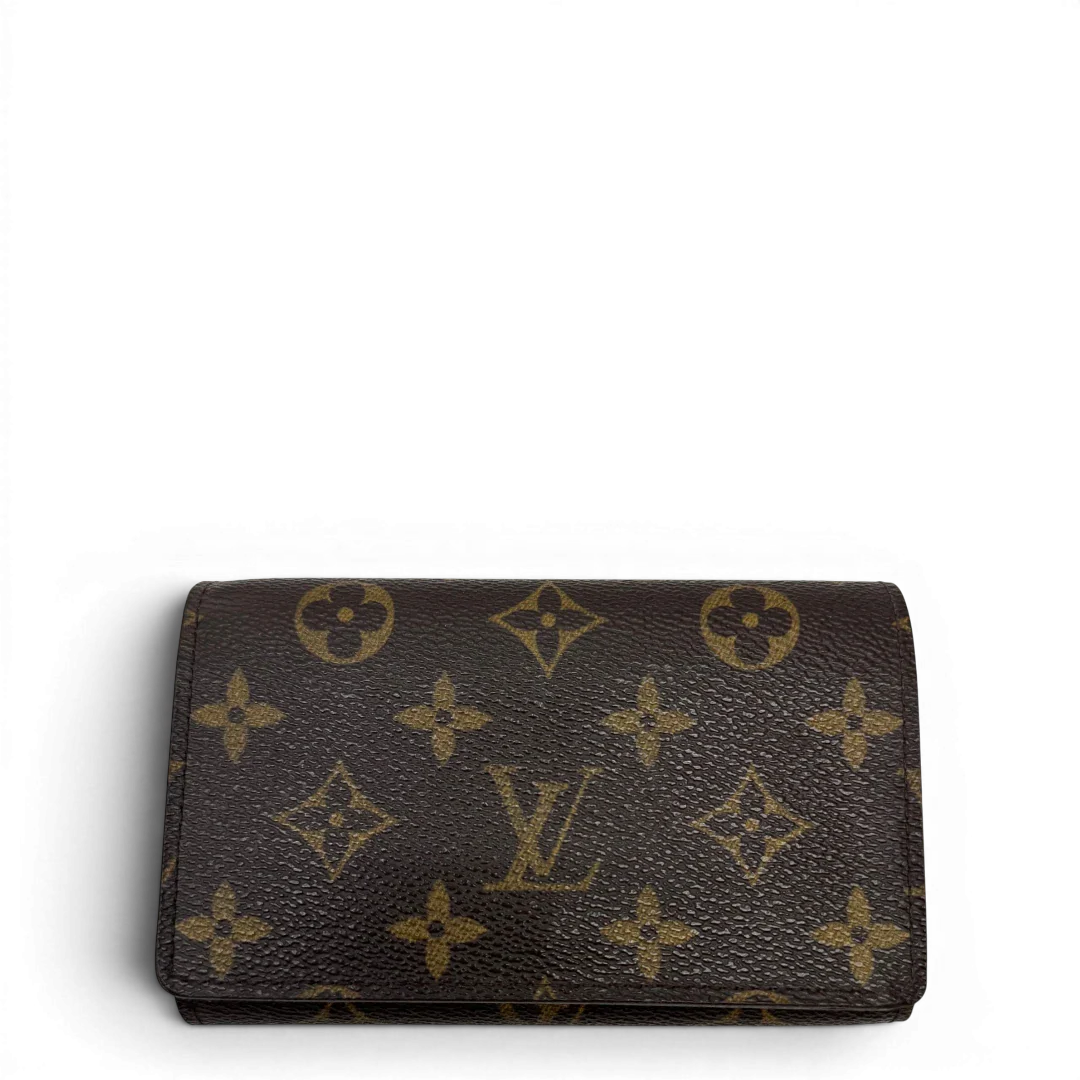 https://cdn.shopify.com/s/files/1/0564/9376/8855/files/Louis_Vuitton_Geldbeutel_Portefeuille_Tresor_monogram_braun_1_b9ab4c9b-57a8-4736-a68a-43994b252535.webp?v=1784270561