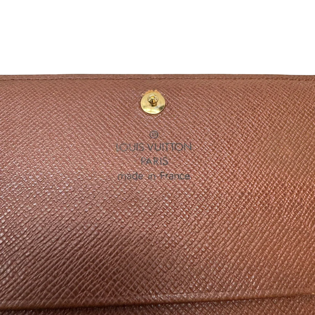 https://cdn.shopify.com/s/files/1/0564/9376/8855/files/Louis_Vuitton_Geldbeutel_Portefeuille_Tresor_monogram_braun_7.webp?v=1783512659
