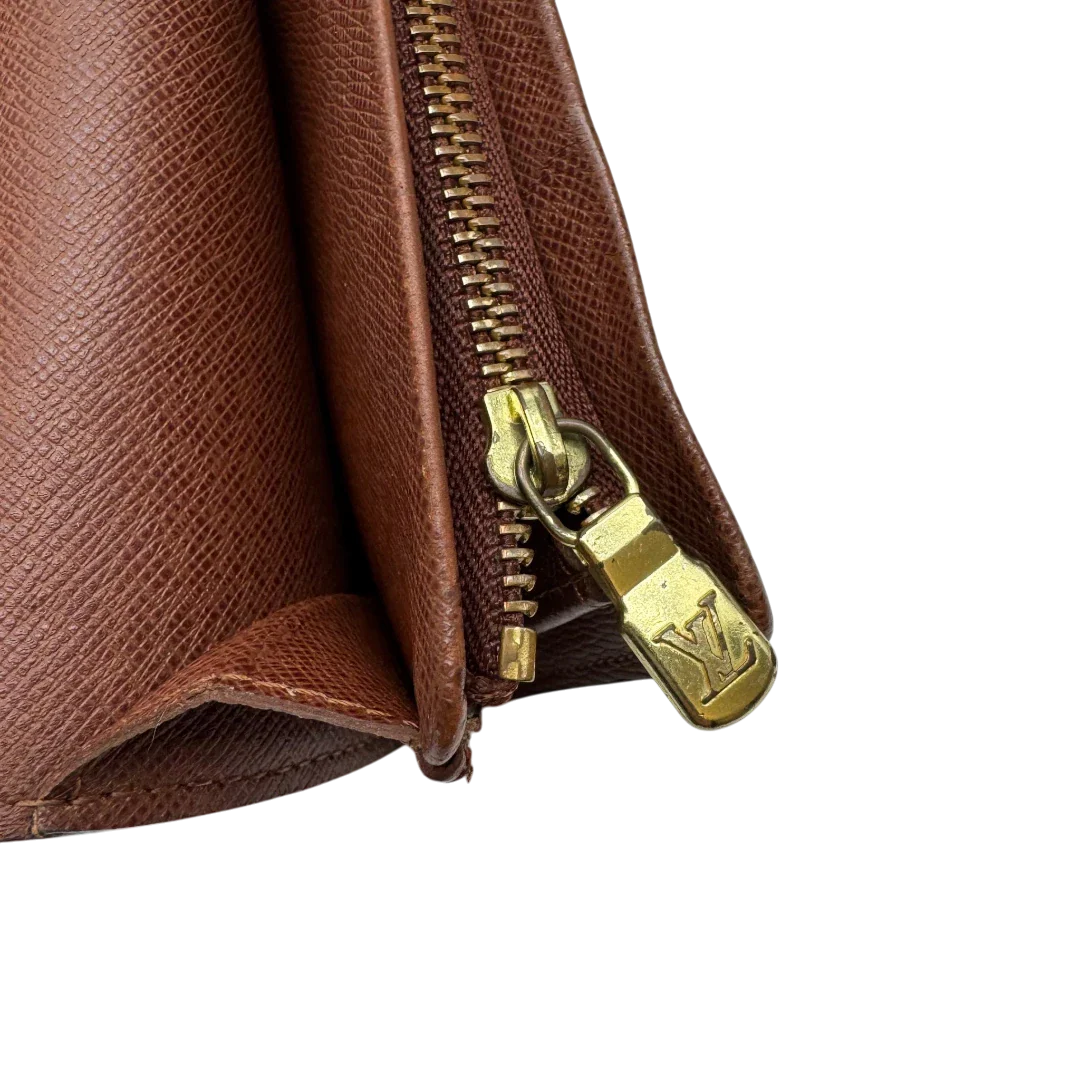 https://cdn.shopify.com/s/files/1/0564/9376/8855/files/Louis_Vuitton_Geldbeutel_Portefeuille_Tresor_monogram_braun_9_660fbe28-4e4c-4615-824e-49ac2fede5cc.webp?v=1784270561