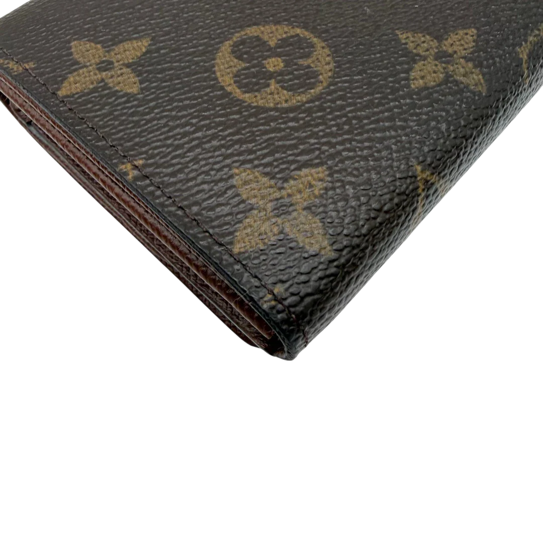 https://cdn.shopify.com/s/files/1/0564/9376/8855/files/Louis_Vuitton_Geldbeutel_Portefeuille_Tresor_monogram_braun_vintage_LV8216.webp?v=1781083290