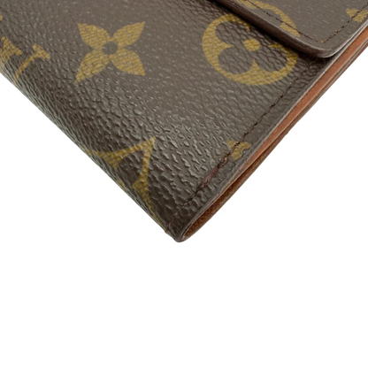 https://cdn.shopify.com/s/files/1/0564/9376/8855/files/Louis_Vuitton_Geldbeutel_Portefeuille_Tresor_monogram_braun_vintage_LV8598.webp?v=1781083965