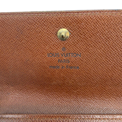 https://cdn.shopify.com/s/files/1/0564/9376/8855/files/Louis_Vuitton_Geldbeutel_Portefeuille_Tresor_monogram_braun_vintage_LV8608.webp?v=1781083966
