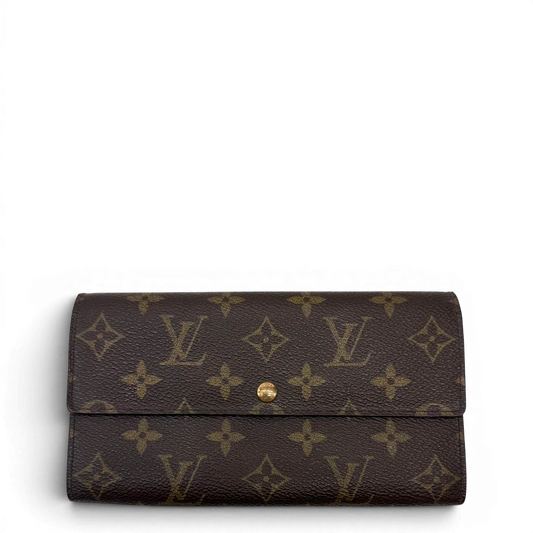 https://cdn.shopify.com/s/files/1/0564/9376/8855/files/Louis_Vuitton_Geldbeutel_Sarah_monogram_braun_1.webp?v=1784241822