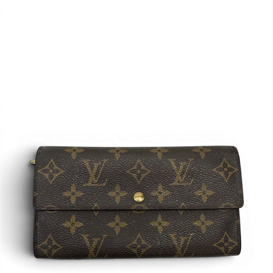 https://cdn.shopify.com/s/files/1/0564/9376/8855/files/Louis_Vuitton_Geldbeutel_Sarah_monogram_braun_1_7413bc84-54ff-4085-b7bb-2f2e9ea826d4.webp?v=1784243083