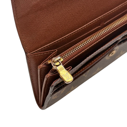 https://cdn.shopify.com/s/files/1/0564/9376/8855/files/Louis_Vuitton_Geldbeutel_Sarah_monogram_braun_22.webp?v=1784270404
