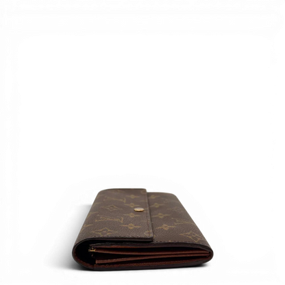 https://cdn.shopify.com/s/files/1/0564/9376/8855/files/Louis_Vuitton_Geldbeutel_Sarah_monogram_braun_3_d52839f0-2666-4f1d-97bb-643f77fde1b1.webp?v=1784270403