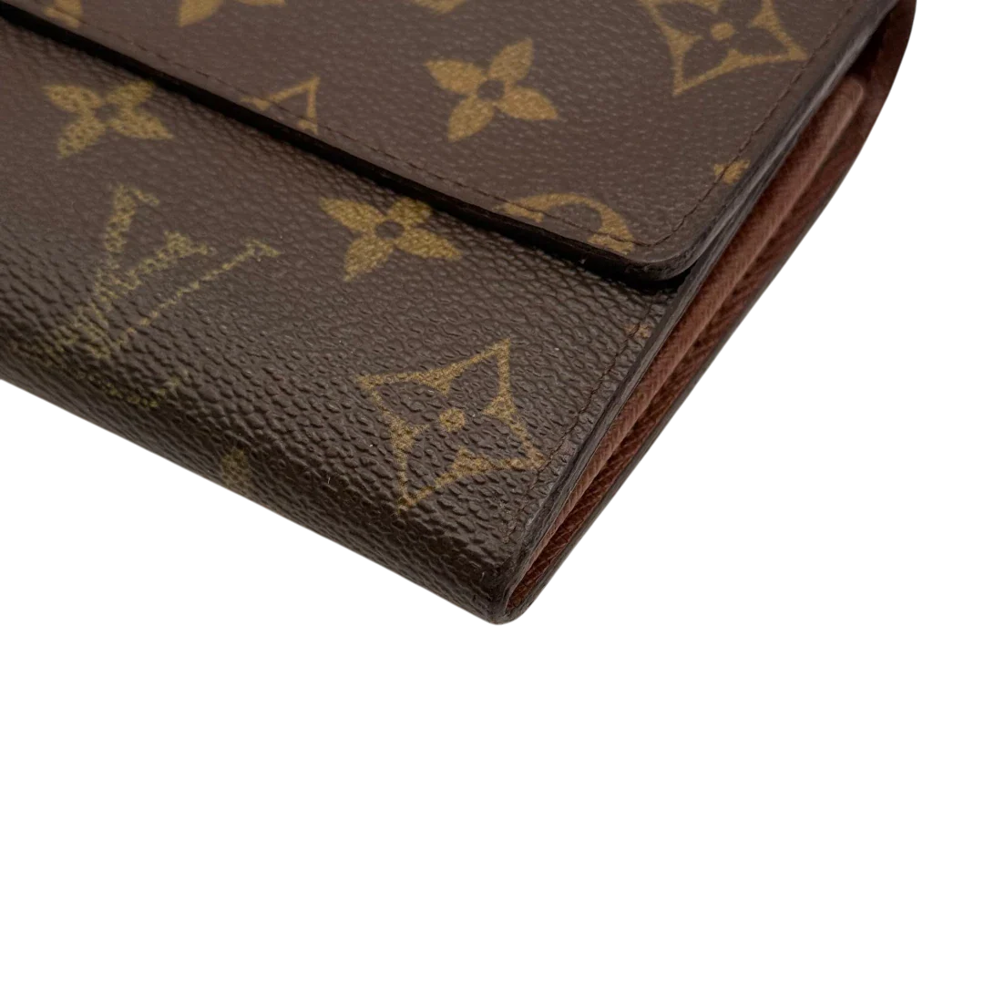 https://cdn.shopify.com/s/files/1/0564/9376/8855/files/Louis_Vuitton_Geldbeutel_Sarah_monogram_braun_5_a8ab83ef-bfdc-4a58-bd4b-c2d2c117a570.webp?v=1784270404