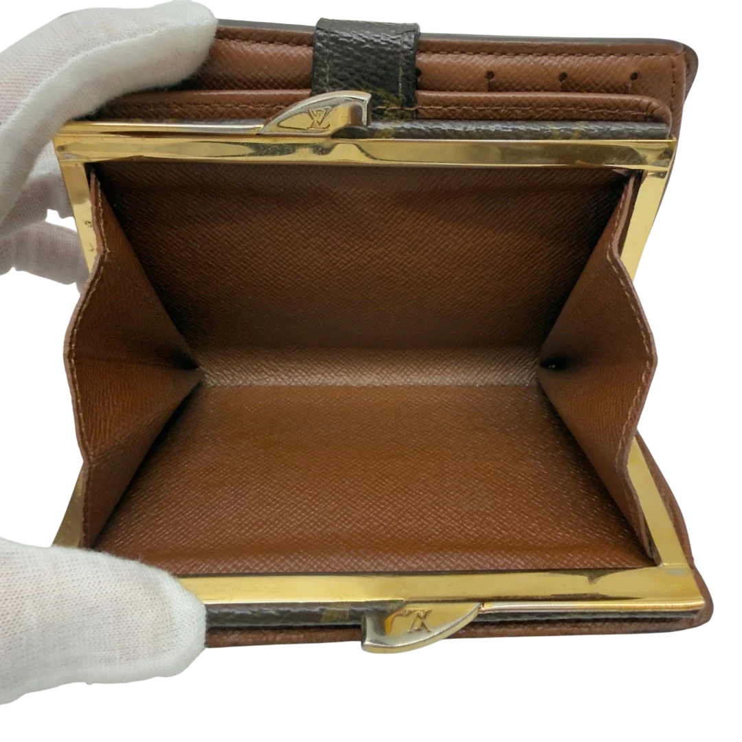 https://cdn.shopify.com/s/files/1/0564/9376/8855/files/Louis_Vuitton_Geldbeutel_Viennois_monogram_braun_11_ce0651c1-2f42-4a5f-b48f-292dd84c6bc1.webp?v=1782983794