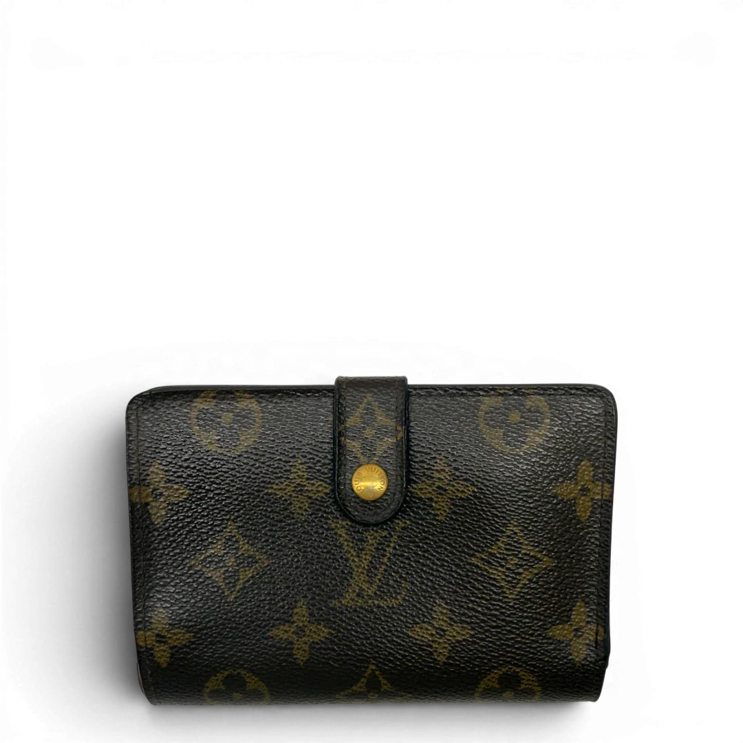 https://cdn.shopify.com/s/files/1/0564/9376/8855/files/Louis_Vuitton_Geldbeutel_Viennois_monogram_braun_3_27811c38-52db-4ac4-bc7a-79e5f3ab807d.webp?v=1782983793