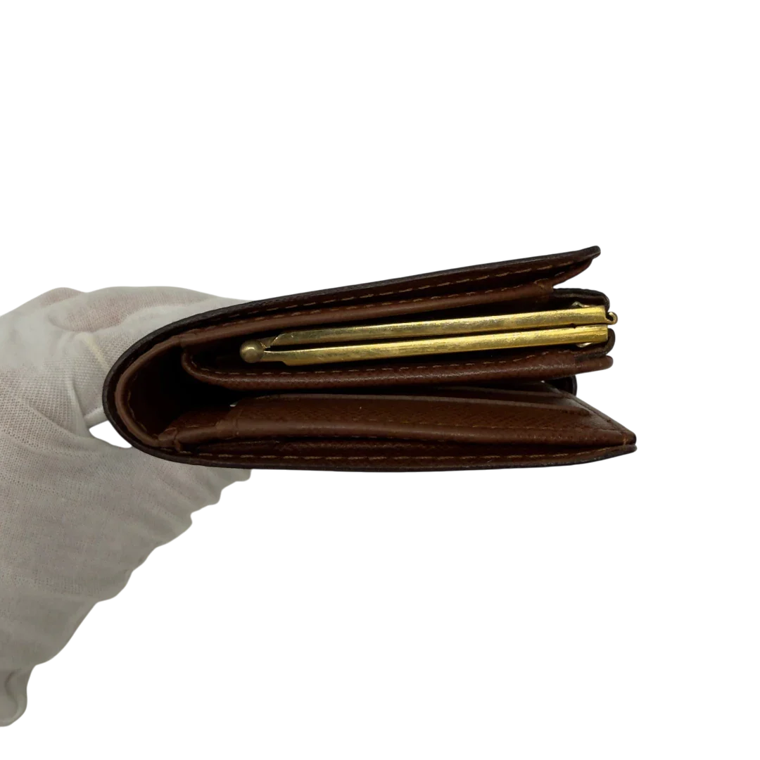 https://cdn.shopify.com/s/files/1/0564/9376/8855/files/Louis_Vuitton_Geldbeutel_Viennois_monogram_braun_4.webp?v=1782983624