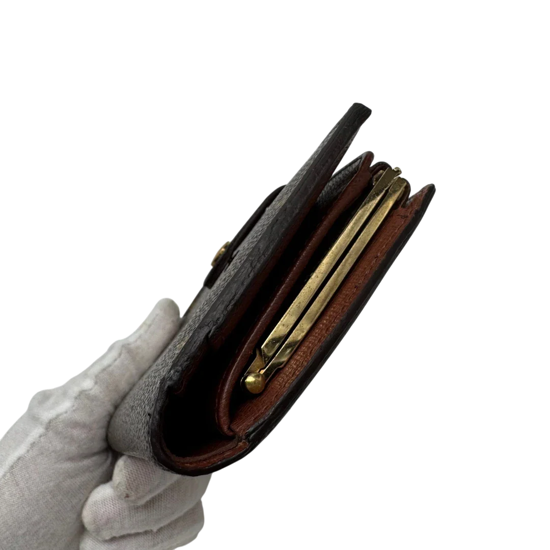 https://cdn.shopify.com/s/files/1/0564/9376/8855/files/Louis_Vuitton_Geldbeutel_Viennois_monogram_braun_4_00079140-dda4-41cb-8125-2f4668a91b0e.webp?v=1784243879