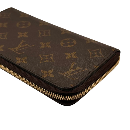 https://cdn.shopify.com/s/files/1/0564/9376/8855/files/Louis_Vuitton_Geldbeutel_Zippy_monogram_braun_10.webp?v=1784241676