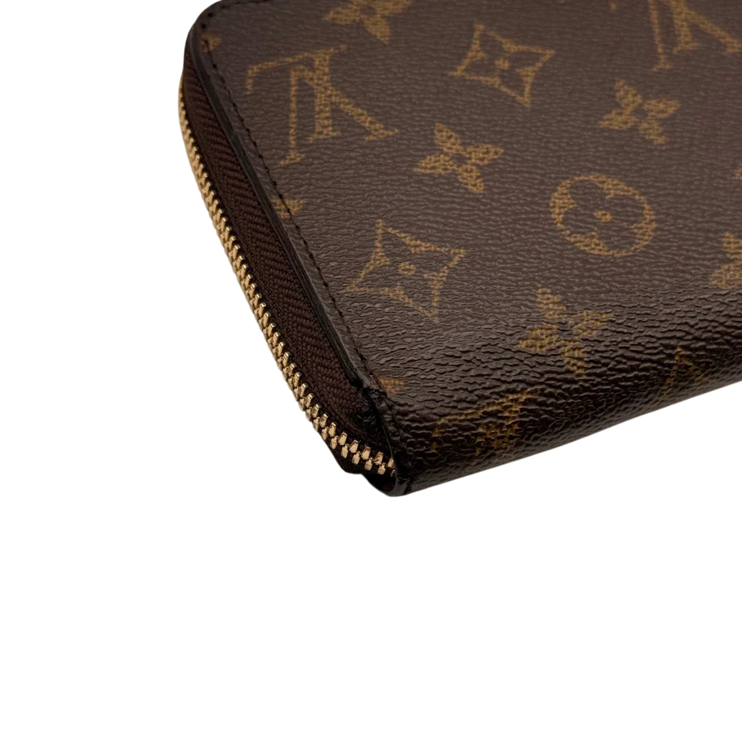 https://cdn.shopify.com/s/files/1/0564/9376/8855/files/Louis_Vuitton_Geldbeutel_Zippy_monogram_braun_8.webp?v=1784241675