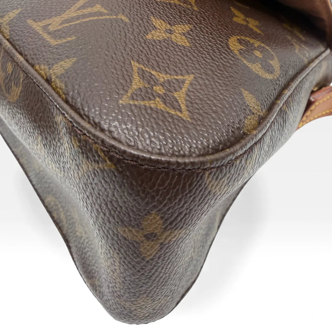 https://cdn.shopify.com/s/files/1/0564/9376/8855/files/Louis_Vuitton_Handtasche_Mini_Looping_monogram_braun_vintage_LV_handbag_5012.webp?v=1766066798