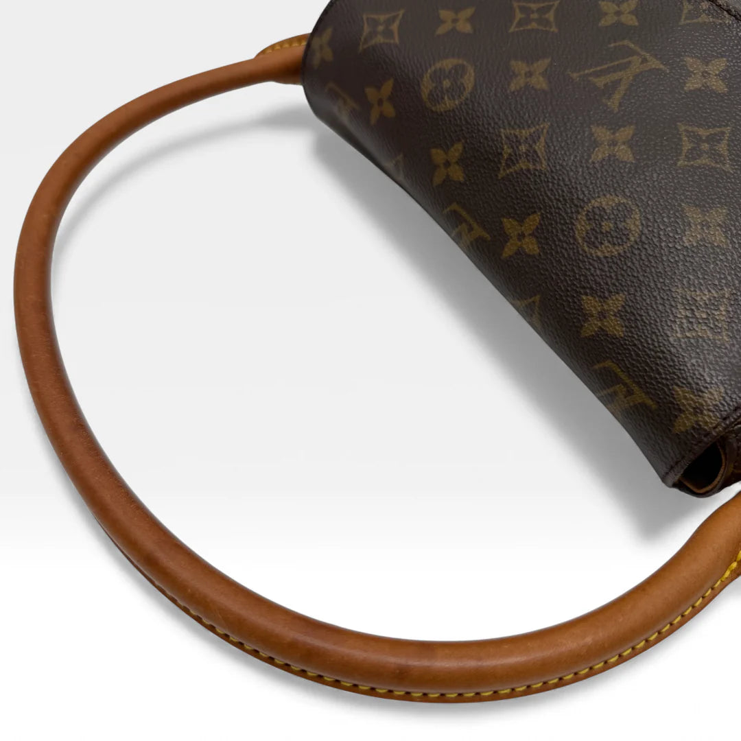 https://cdn.shopify.com/s/files/1/0564/9376/8855/files/Louis_Vuitton_Handtasche_Mini_Looping_monogram_braun_vintage_LV_handbag_5016.webp?v=1766066798