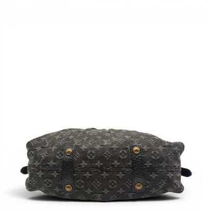 https://cdn.shopify.com/s/files/1/0564/9376/8855/files/Louis_Vuitton_Handtasche_Neo_Cabby_MM_Denim_mit_Umhangegurt_monogram_schwarz_vintage_LV7297.webp?v=1779964487