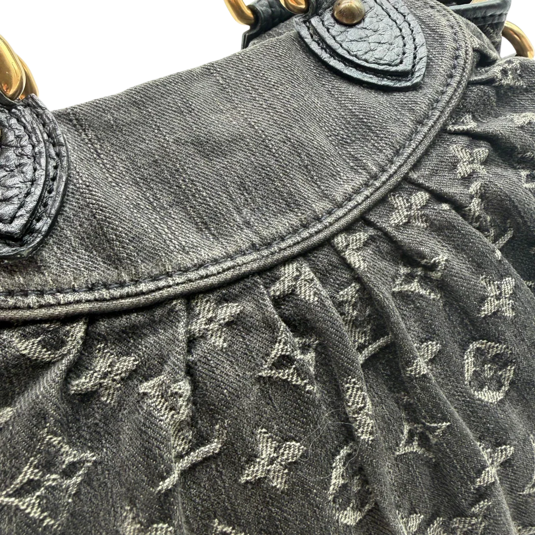 https://cdn.shopify.com/s/files/1/0564/9376/8855/files/Louis_Vuitton_Handtasche_Neo_Cabby_MM_Denim_mit_Umhangegurt_monogram_schwarz_vintage_LV7305.webp?v=1779964488